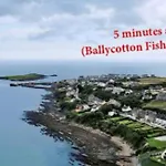Ashlee Lodge, P25k6r6 Near Ballymaloe Cookery School & Garryvoe Bed & Breakfast Shanagarry