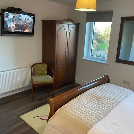 Ashlee Lodge, P25k6r6 Near Ballymaloe House & Garryvoe Bed & Breakfast 3*