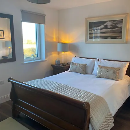 Ashlee Lodge, P25k6r6 Near Ballymaloe House & Garryvoe Bed & Breakfast *