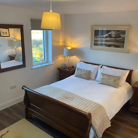 Ashlee Lodge, P25k6r6 Near Ballymaloe House & Garryvoe Shanagarry