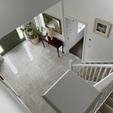Ashlee Lodge, P25k6r6 Near Ballymaloe Cookery School & Garryvoe